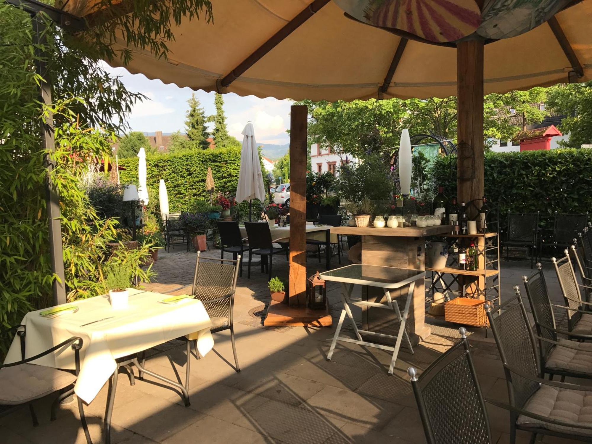 Hotel Schwarzwalder Hof Achern Exterior photo